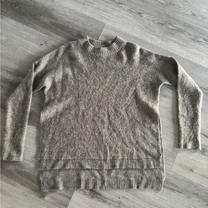 Gentle fawn brown Sweater